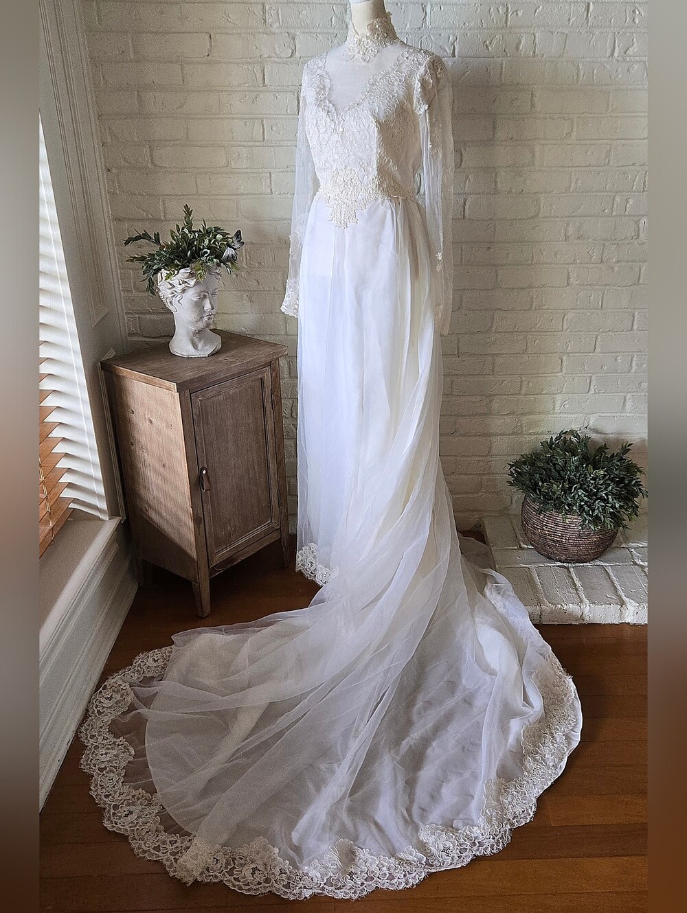 Vtg Alfred Angelo 60s 70s Flower Wedding Gown, Ivory, 4/S